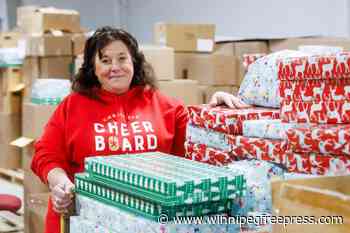 Leftover Christmas hampers still available as demand dips