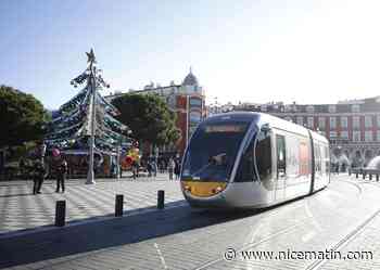 La magie de Noël carillonne dans le tramway à Nice