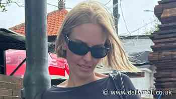 Surprising detail in Lara Worthington's post as she poses for an impromptu photoshoot during holiday in Bali