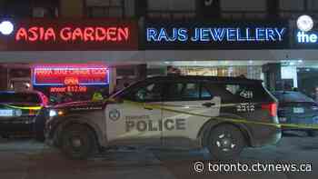 1 injured in Rexdale jewelry store robbery