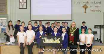 Mayoress attends primary school advent service