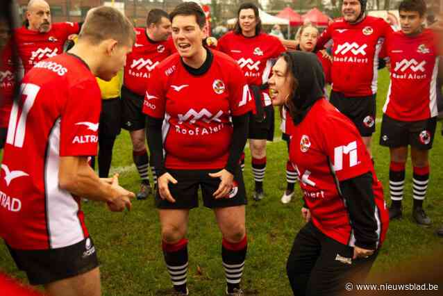 Slongs Dievanongs helpt rugbyteam aan tweeduizend euro voor de Warmste Week