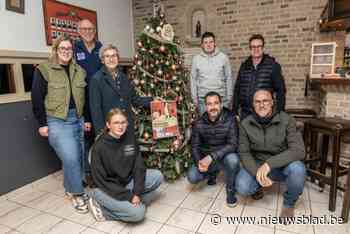 Nieuwjaarsreceptie in brandweerkazerne met vuurwerk en kinderanimatie