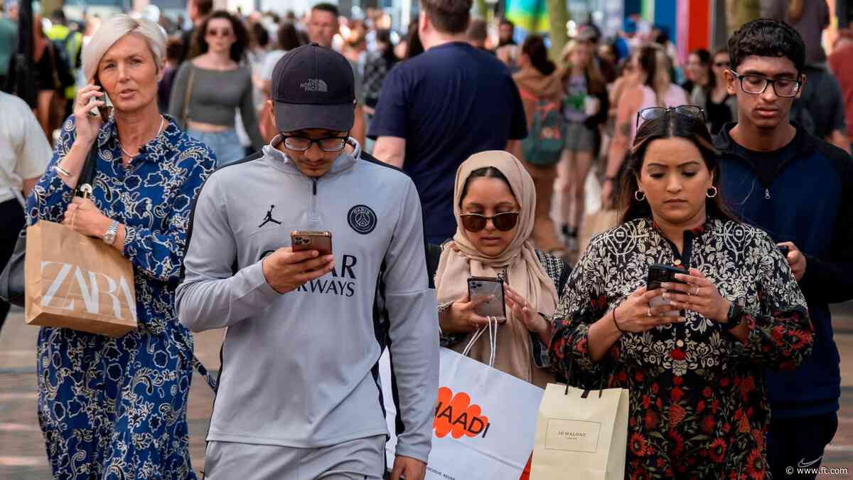 UK mobile users had least reliable experience in G7 in 2024, data shows