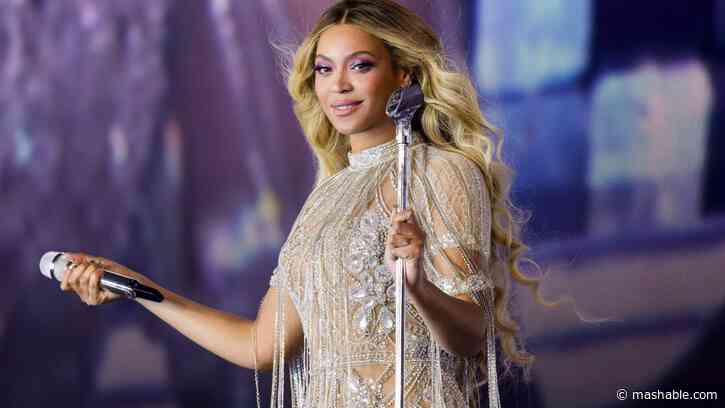 Who will join Beyoncé on stage for her epic Christmas halftime show on Netflix?