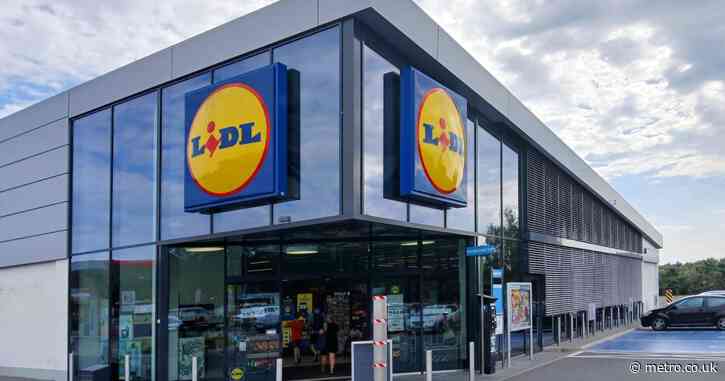 Lidl shoppers are ‘stalking’ the aisles in search of a sell-out Christmas dessert