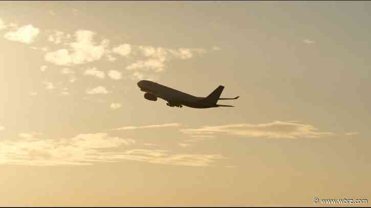 American Airlines grounds flights nationwide amid 'technical issue,' FAA and airline say