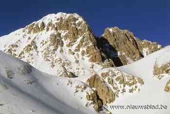 Twee alpinisten zitten al sinds zondag vast op Italiaanse berg, maar niemand weet of ze nog leven