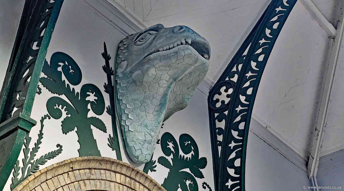 A dinosaur’s head has appeared inside Crystal Palace railway station