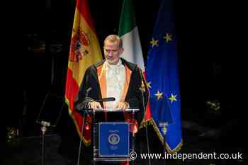 Spain's monarch pays tribute to the victims of Valencia floods in his Christmas Eve speech