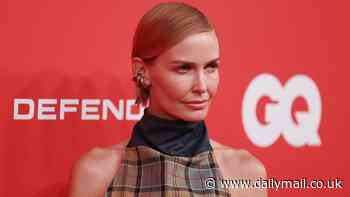 Lara Worthington reveals money-can't-buy Christmas present