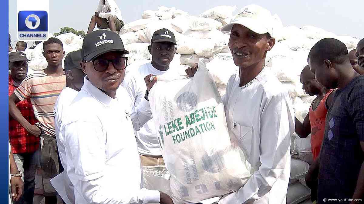 Leke Abejide Distributes Palliatives To Members Of Constituencies