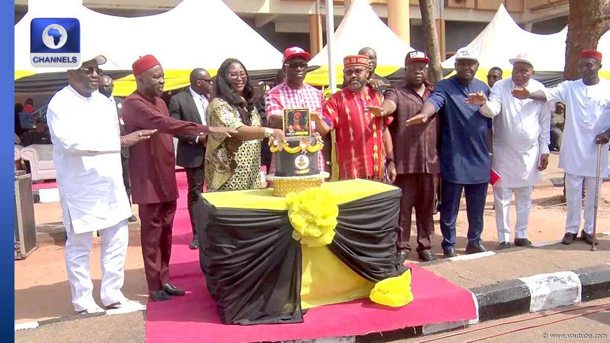 Gov Soludo Celebrates Civil Service Day With Anambra Workers