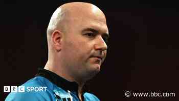 Evans shocks Chisnall as record number of seeds out of Worlds