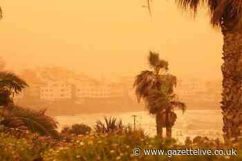 WORLD NEWS: Brits in Canary Islands hit with urgent weather alert as dust storm approaches