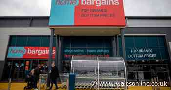 Are B&M, Poundland, Home Bargains and Dunelm open on Boxing Day 2024?