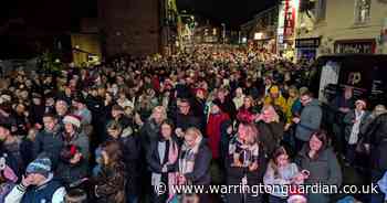 Thousands pack Lymm for special Carols from the Cross