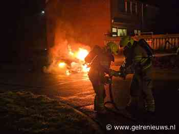 Auto zwaar beschadigd bij brand, oorzaak onbekend