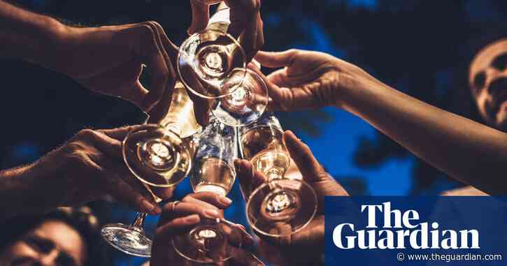 The best bubbly for New Year’s Eve: champagnes, crémants and cavas to ring in 2025, tested by our expert