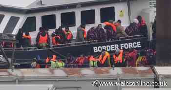 More than 450 people cross the English Channel in small boats on Christmas Day