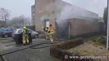 Brand bij gebouwgedeelte voor containeropslag