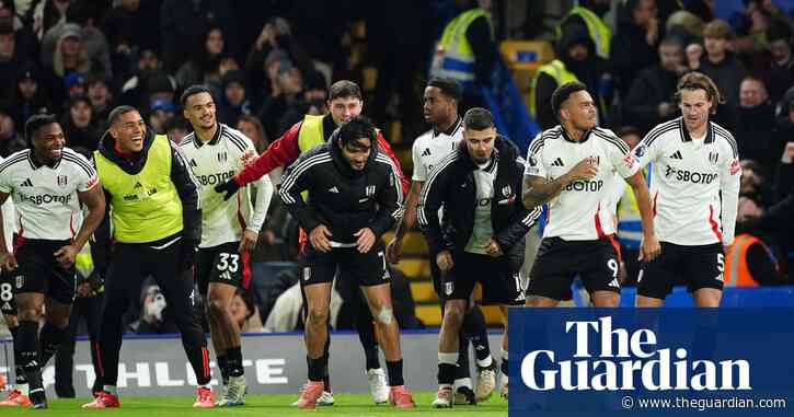 Fulham halt Chelsea’s title push after Muniz seals last-gasp comeback win