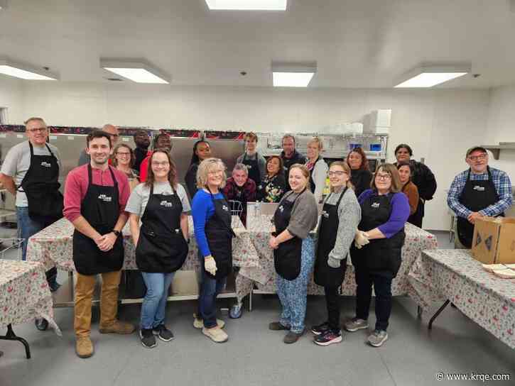 City of Albuquerque provides more than 600 Christmas meals at Gateway West