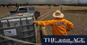 Grampians fire expected to burn for weeks, as warnings scaled down, residents return