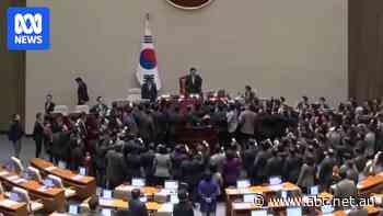 Lawmakers of Korea's ruling party protest ahead of Han impeachment vote