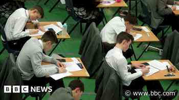 'Worrying' 40% of Scottish pupils passed maths