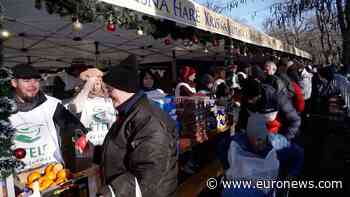 Thousands in Budapest receive holiday meals from Hare Krishna devotees