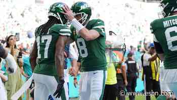 Jets' Adams: 'Be dope' to snag Rodgers' 500th TD