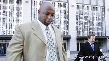 Ex-49er Stubblefield's rape conviction overturned