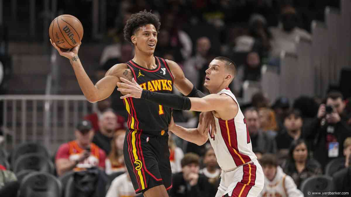 Jalen Johnson extends double-double streak as Hawks down Heat