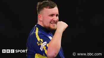 Littler fights past White to continue progress at World Darts Championship