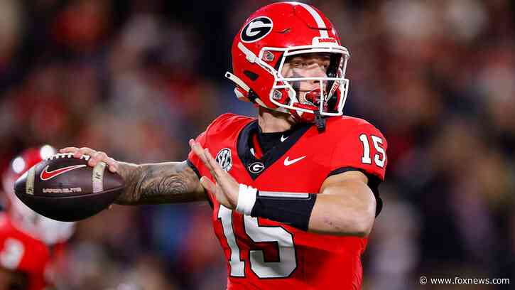 Georgia quarterback Carson Beck declares for NFL Draft after undergoing elbow surgery