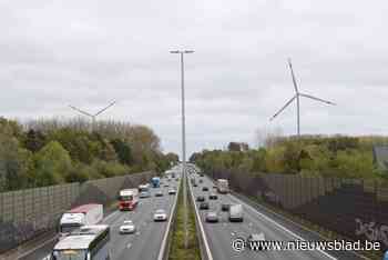 Nieuwe aanvraag voor twee windturbines langs E40, actiecomité roept opnieuw op om bezwaar in te dienen