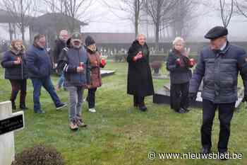 Ruim dertig lichtjes branden op oorlogsgraven in Wuustwezel en Gooreind: “Opdat we niet vergeten”