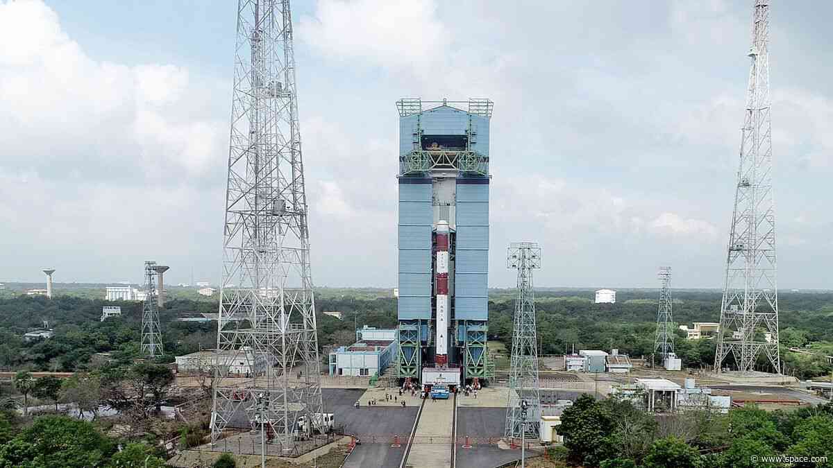 Watch India launch 2 satellites on a space docking test flight on Dec. 30 (video)