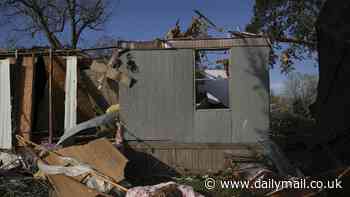 Moment deadly tornado tears through homes in Texas