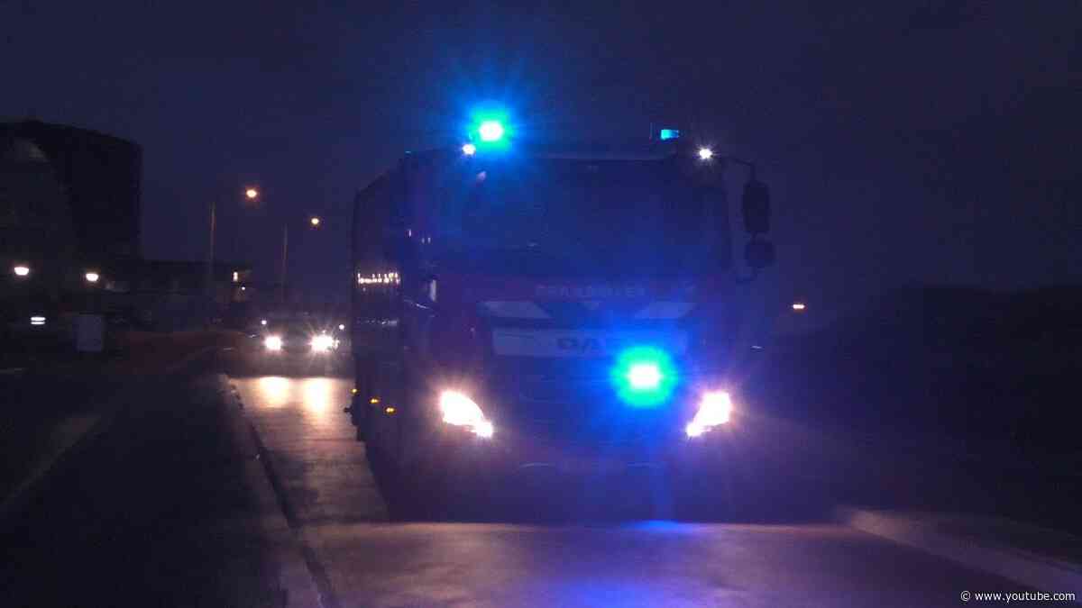 Brandweer en Politie eenheden met Spoed naar een Zeer grote brand in Zandvoort - Bernie`s beachclub