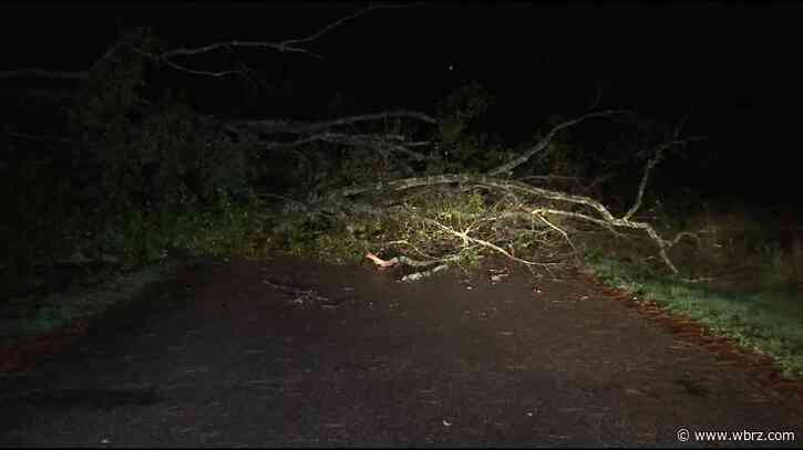 4 killed in a storm system that spawned tornadoes across the southern U.S.