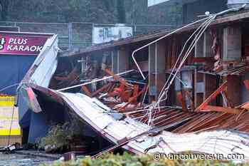 Business owners scramble after shops destroyed in Coquitlam strip mall explosion