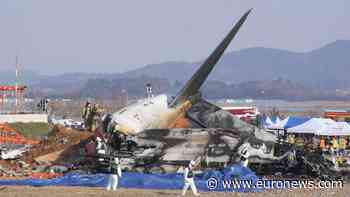 South Koreans mourn 179 people who died in plane crash