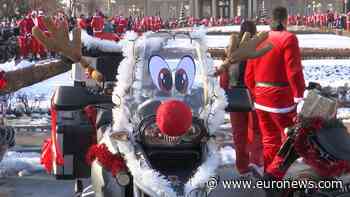 Hundreds of motorbike Santas in Belgrade in honour of disabled children