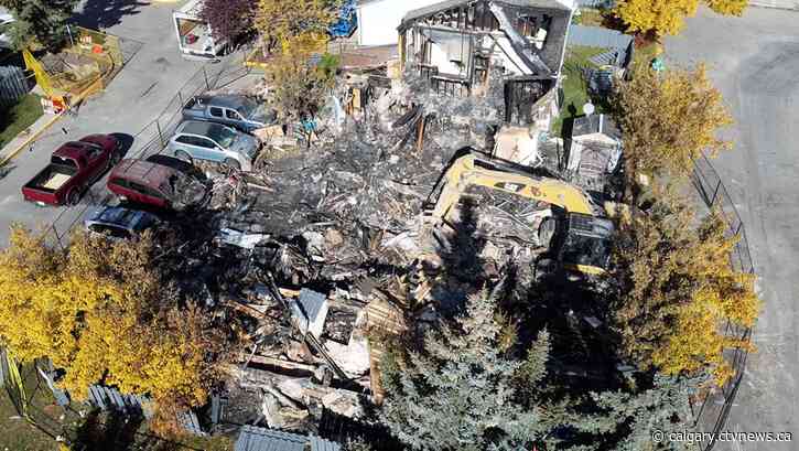 'Grateful is an understatement': Calgary family thanks community for help after townhome destroyed