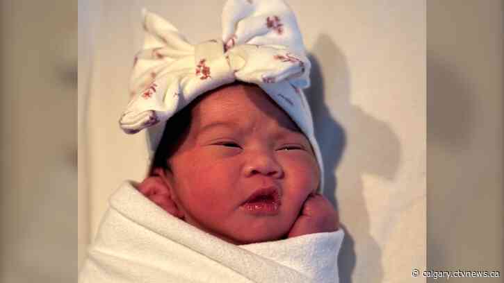 First Alberta baby of 2025 born 2 minutes into new year