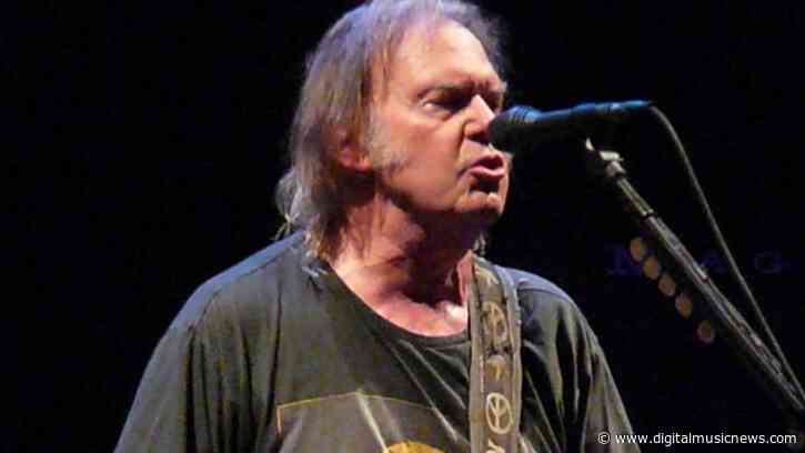 Neil Young Drops Out of Glastonbury, Calls It A ‘Corporate Turn-Off’