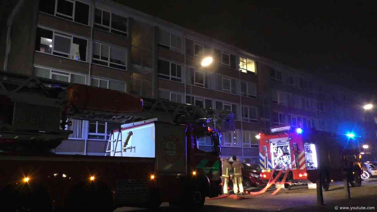 Appartement brand uit aan de Anrostraat in Beverwijk Hulpdiensten met Spoed onderweg - TS 12-2340