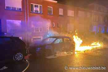 Auto in brand gestoken in Negenmanneke: dader spoorloos, man lichtgewond